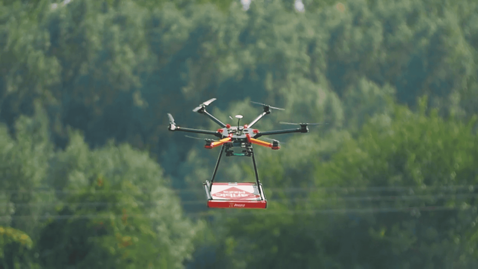 Caribic testirao dostavu pizze dronom – budućnost stiže!